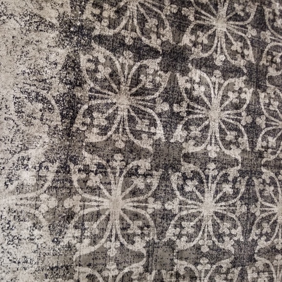 Meet your Posher, Diana - Picture 3 of 4